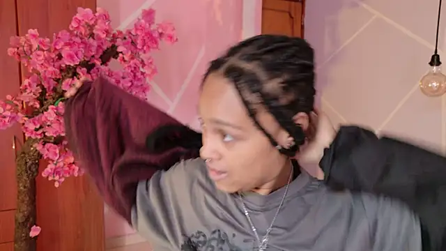 Elith noa online show from 10-07-25, 07:22