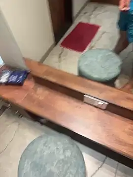 versatile guy01 online show from 10-05-25, 09:40