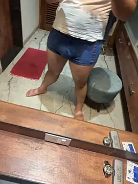 versatile guy01 online show from 11-01-25, 01:35