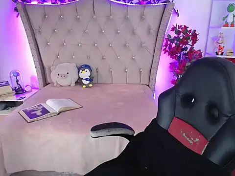 Shaddycute  online show from 01-26-25, 07:41