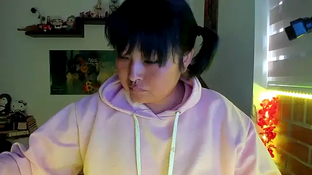 Shaddycute  online show from 03-09-26, 03:38