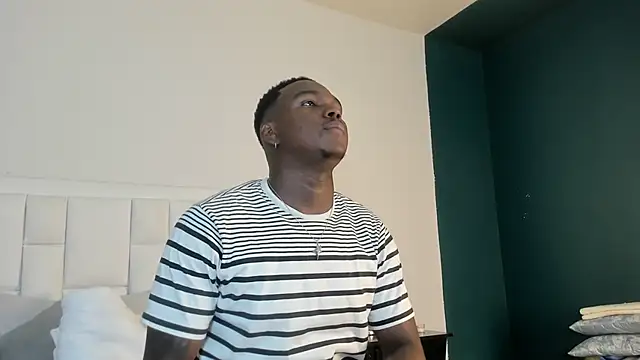 Snapshot of Troykhalil chatting on 01-29-25, 07:53 Troykhalil online show from 01-29-25, 07:53