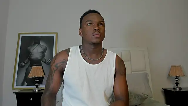 Snapshot of Troykhalil chatting on 02-06-25, 10:10 Troykhalil online show from 02-06-25, 10:10