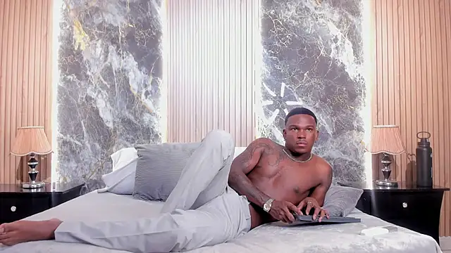 Snapshot of Troykhalil chatting on 02-08-25, 12:28 Troykhalil online show from 02-08-25, 12:28