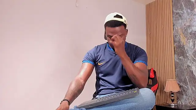 Snapshot of Troykhalil chatting on 09-09-25, 11:59 Troykhalil online show from 09-09-25, 11:59