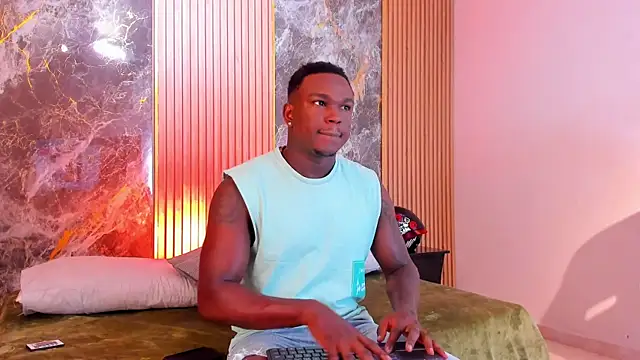 Snapshot of Troykhalil chatting on 10-09-25, 09:02 Troykhalil online show from 10-09-25, 09:02