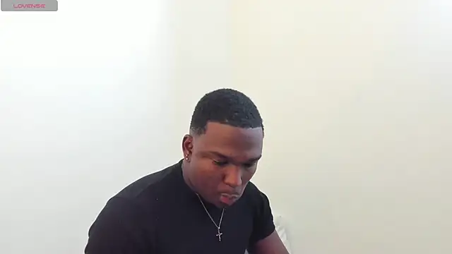 Snapshot of Troykhalil chatting on 11-21-25, 08:51 Troykhalil online show from 11-21-25, 08:51