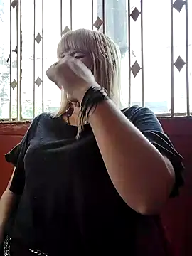 florecita9 online show from 01-10-25, 06:38