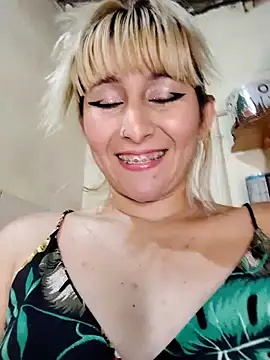 florecita9 online show from 01-31-25, 12:06