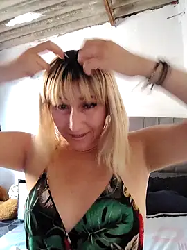 florecita9 online show from 02-12-25, 08:07