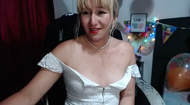 florecita9 online show from 03-01-25, 09:59