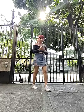 florecita9 online show from 12-13-25, 07:53