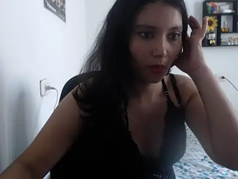 HannaKlein online show from 02-27-25, 05:47