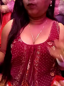 Snapshot of ella_mariya chatting on 02-07-26, 07:39 ella mariya online show from 02-07-26, 07:39