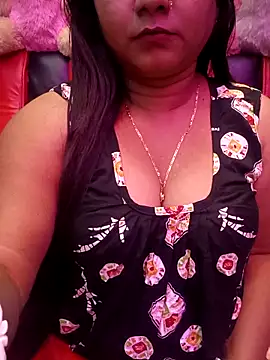 Snapshot of ella_mariya chatting on 02-10-26, 06:12 ella mariya online show from 02-10-26, 06:12