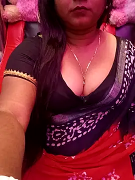 Snapshot of ella_mariya chatting on 02-11-26, 05:29 ella mariya online show from 02-11-26, 05:29