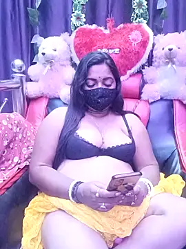 Snapshot of ella_mariya chatting on 02-21-26, 10:11 ella mariya online show from 02-21-26, 10:11