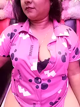 Snapshot of ella_mariya chatting on 02-25-26, 07:01 ella mariya online show from 02-25-26, 07:01