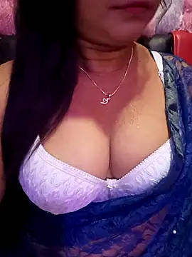 Snapshot of ella_mariya chatting on 05-01-26, 11:15 ella mariya online show from 05-01-26, 11:15