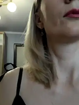 AvelinaLeoni online show from 01-12-26, 06:51