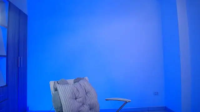 candydowson1 online show from 11-24-25, 02:39