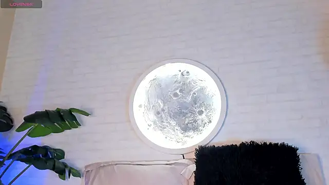 Snapshot of Elise_Diamond chatting on 03-02-25, 09:21 Elise Diamond online show from 03-02-25, 09:21