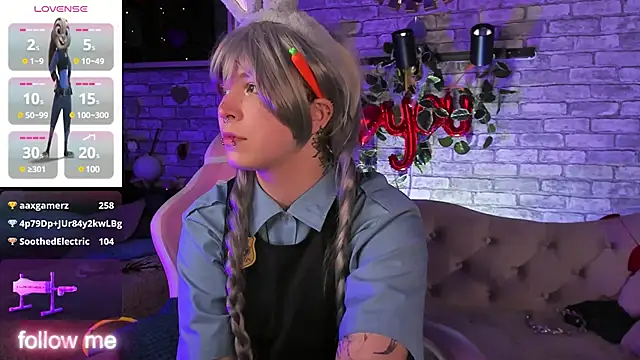 Snapshot of Alex_Howell chatting on 03-15-25, 12:36 Alex Howell online show from 03-15-25, 12:36