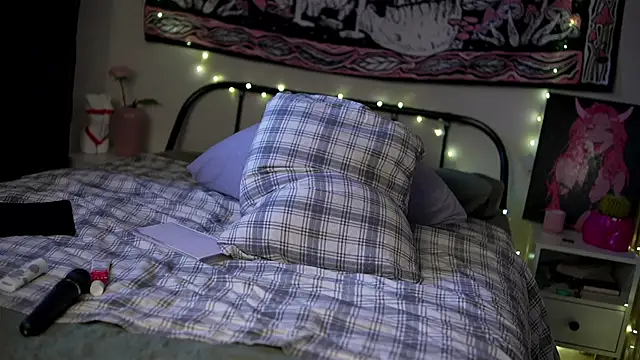 Devilina V online show from 04-03-26, 04:54