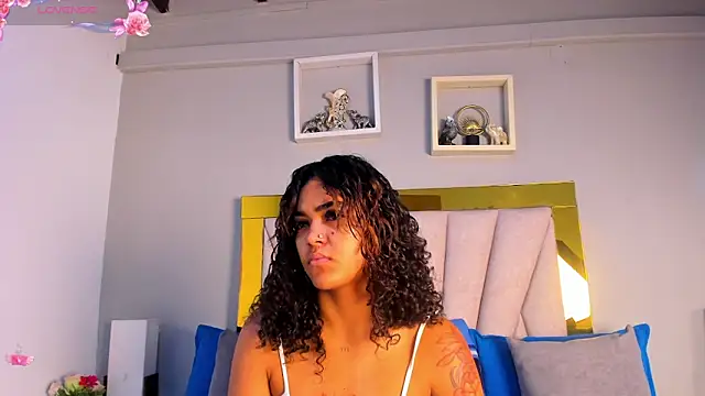 Snapshot of vahiolet_fuentes chatting on 06-23-26, 03:04 vahiolet fuentes online show from 06-23-26, 03:04
