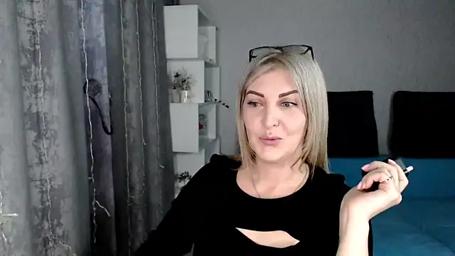 Amelia Harper online show from 03-11-25, 03:12