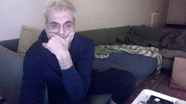 Snapshot of skossa777 chatting on 10-24-25, 06:15 skossa777 online show from 10-24-25, 06:15
