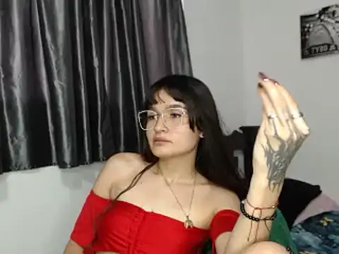Snapshot of saritapretyy chatting on 01-09-25, 09:05 saritapretyy online show from 01-09-25, 09:05