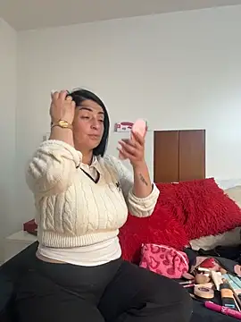 karenlennox1 online show from 05-06-26, 12:41