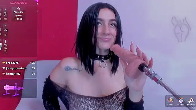 Snapshot of Kate_bunny_ chatting on 01-02-25, 02:46 Kate bunny online show from 01-02-25, 02:46