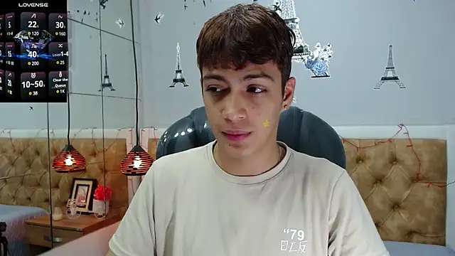 Snapshot of SkinnyBoy_ chatting on 02-22-25, 12:08 SkinnyBoy online show from 02-22-25, 12:08