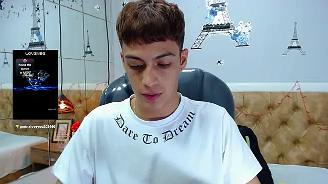 Snapshot of SkinnyBoy_ chatting on 03-11-25, 06:08 SkinnyBoy online show from 03-11-25, 06:08