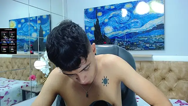 Snapshot of SkinnyBoy_ chatting on 09-30-25, 01:27 SkinnyBoy online show from 09-30-25, 01:27