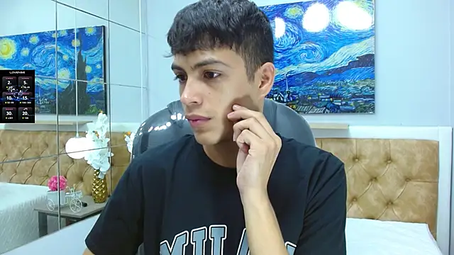 Snapshot of SkinnyBoy_ chatting on 10-22-25, 12:38 SkinnyBoy online show from 10-22-25, 12:38