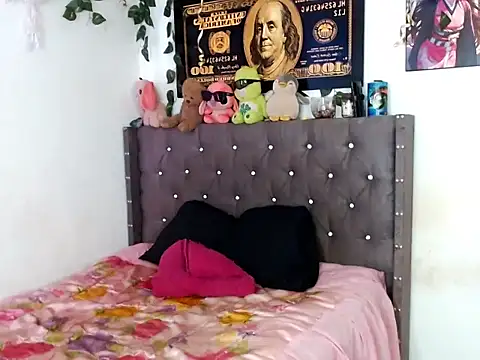 stefanny hot03 online show from 10-22-25, 02:17