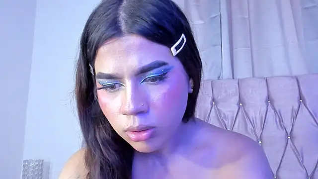 Snapshot of Ashley_piinkk_ chatting on 02-07-25, 02:47 Ashley piinkk  online show from 02-07-25, 02:47