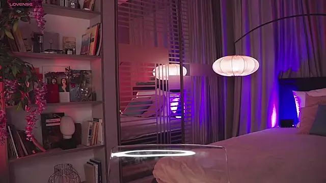 UmaTruewoman online show from 12-10-24, 12:27