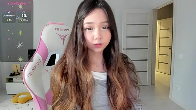 Fluffy Rose online show from 06-12-26, 12:42