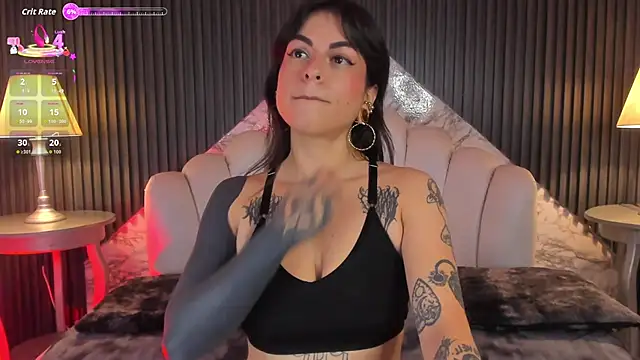 Snapshot of MeganDraco_ chatting on 09-17-25, 12:18 MeganDraco online show from 09-17-25, 12:18