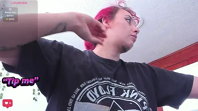 bonnie moon  online show from 09-12-25, 05:46