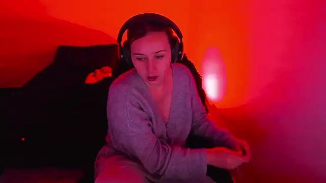 bonnie moon  online show from 04-17-26, 09:29