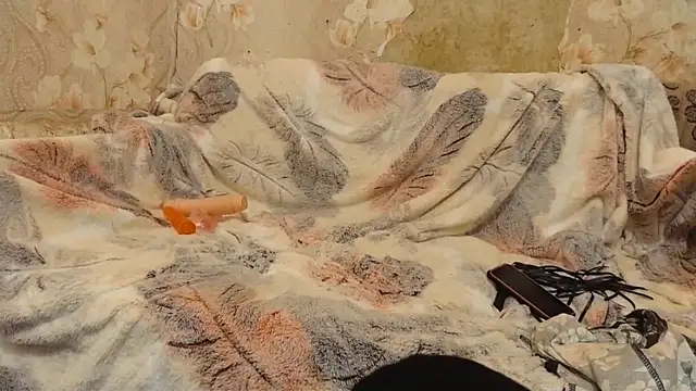 Snapshot of RitaSunnyX chatting on 10-20-25, 05:35 RitaSunnyX online show from 10-20-25, 05:35