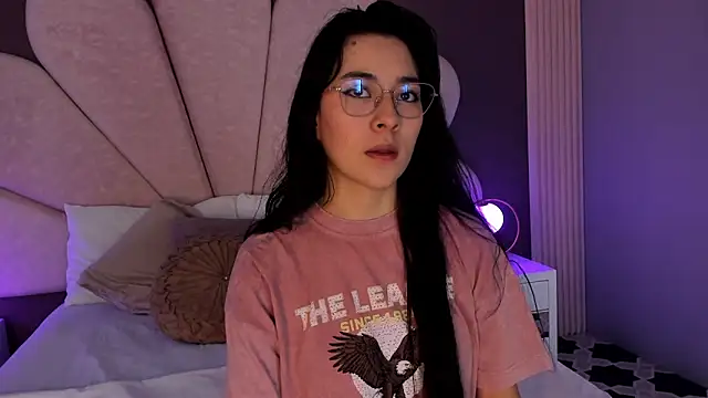 Susa1userma  online show from 04-17-26, 11:57