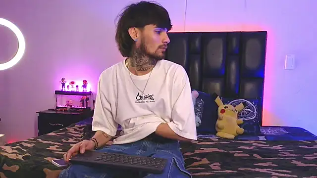 Brutal Sex Fucking online show from 11-06-25, 06:14