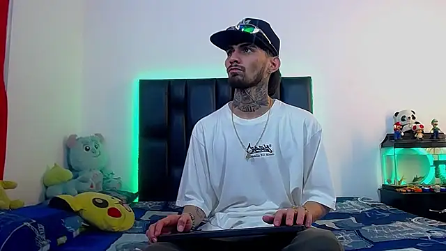 Brutal Sex Fucking online show from 06-22-26, 02:35