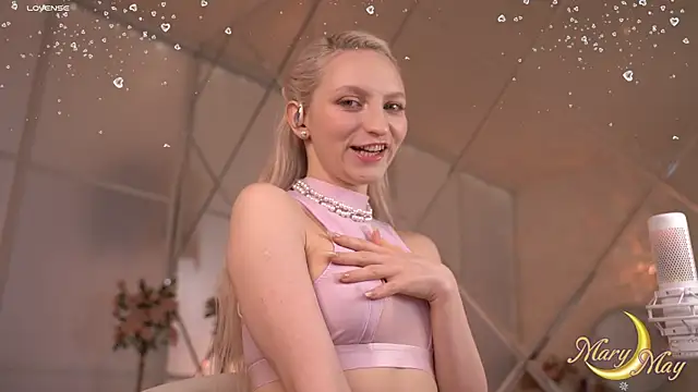 marylunamay online show from 01-11-26, 03:44